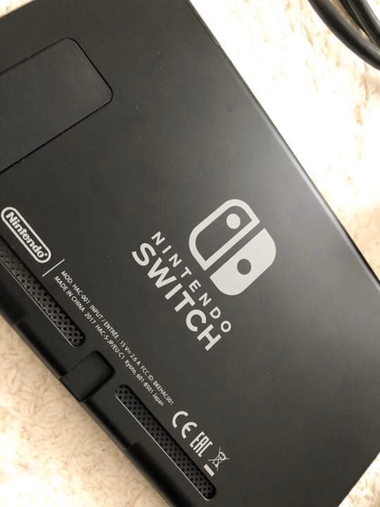 送料込み❗️Switch本体、新品スマブラセット、プロコンは付いてきません。