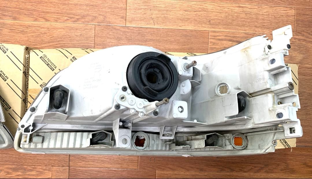 100系ハイエース ヘッドライト、ウインカーセット