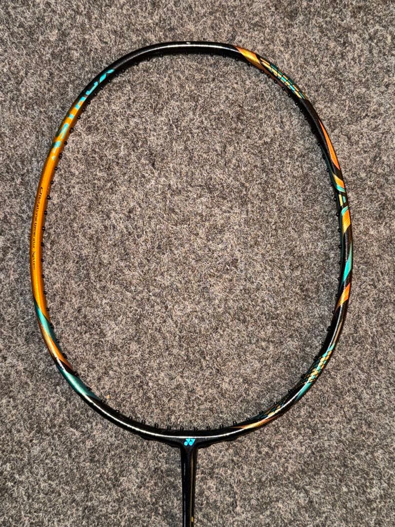 YONEX アストロクス88D PRO 4UG5 バドミントンラケット