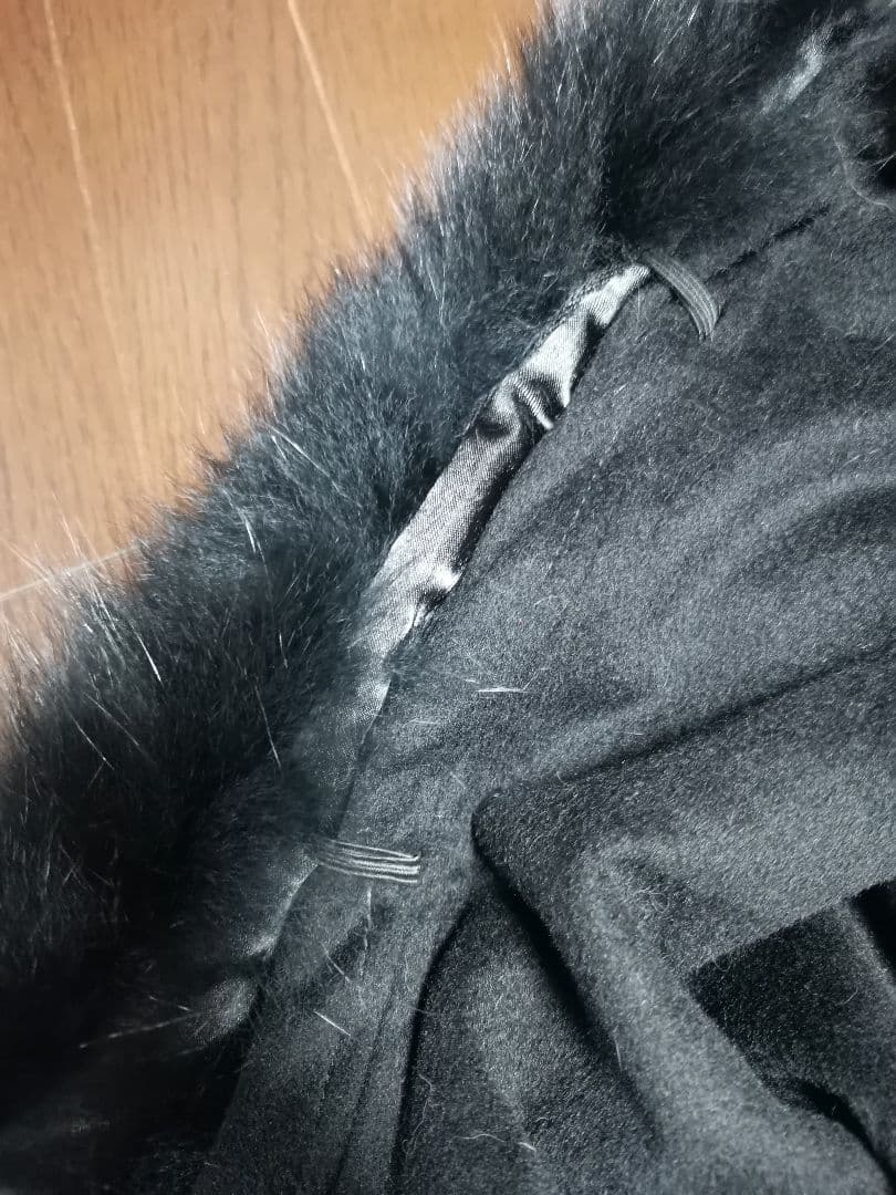 マッスクマーラ　黒 ケープコート