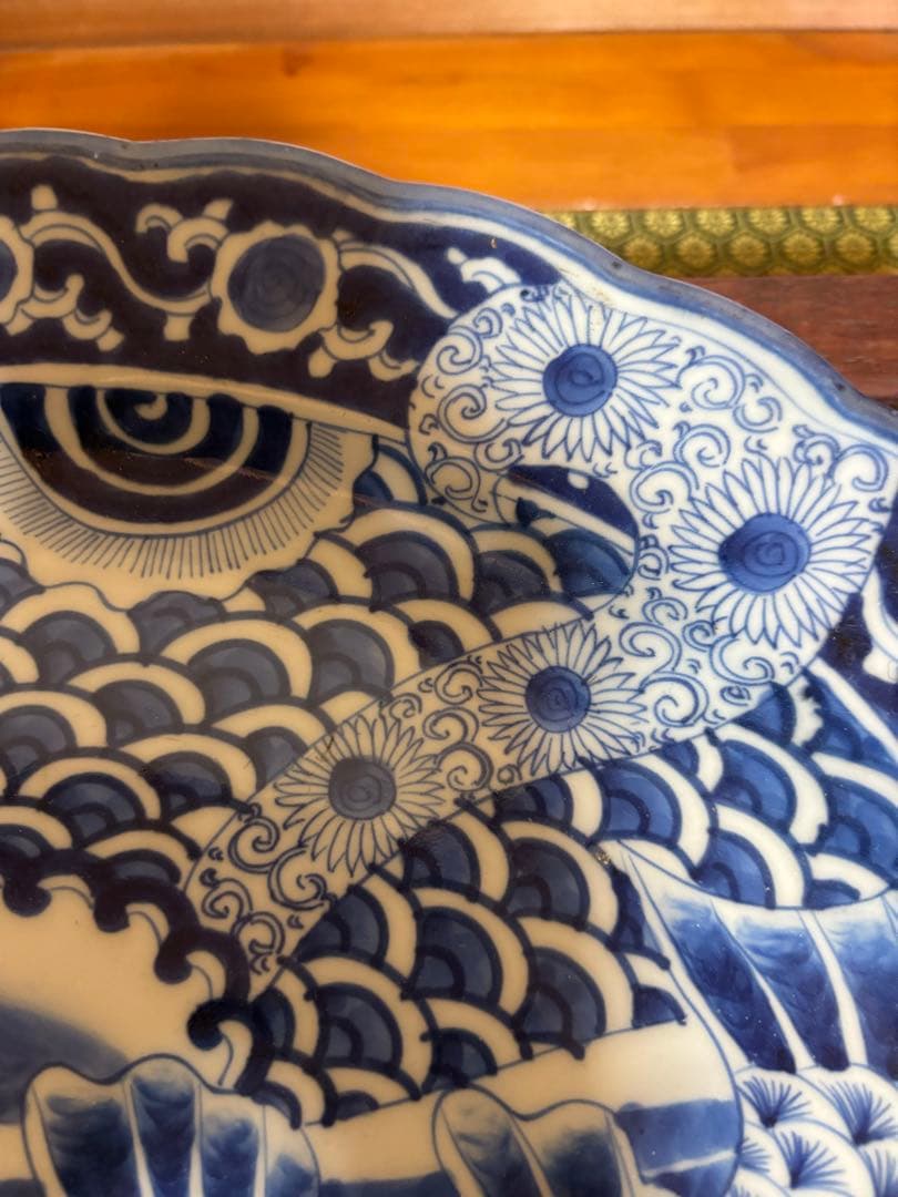 古伊万里　染付　鯉の滝登り図大皿　登竜門　38cm