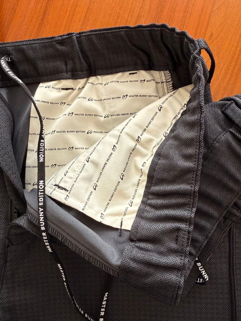 【新品】パーリーゲイツ6 (LL)マスターバニーエディション　ストレッチ　黒