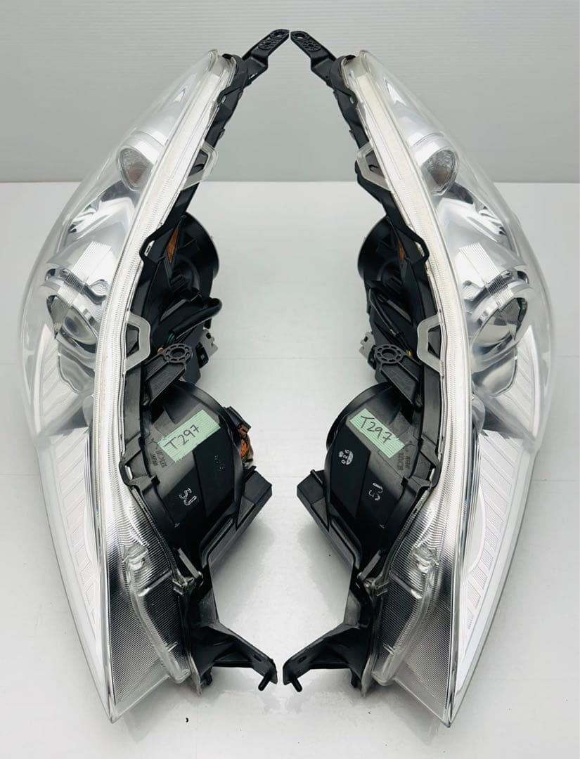 レガシィ HID ヘッドライト 左右 KOITO 100-20061 バーナー付