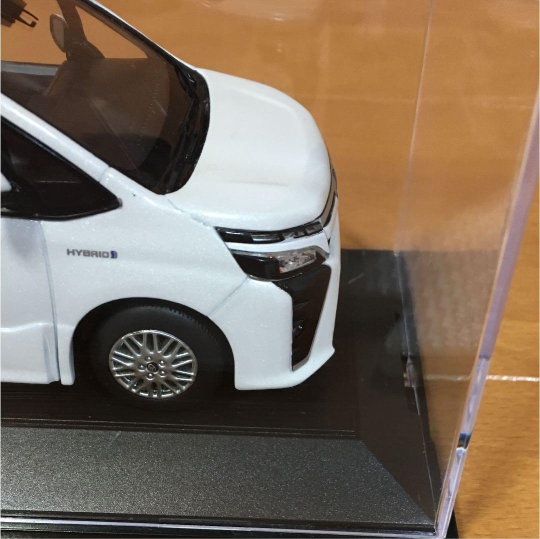 voxy ヴォクシー カラーサンプル