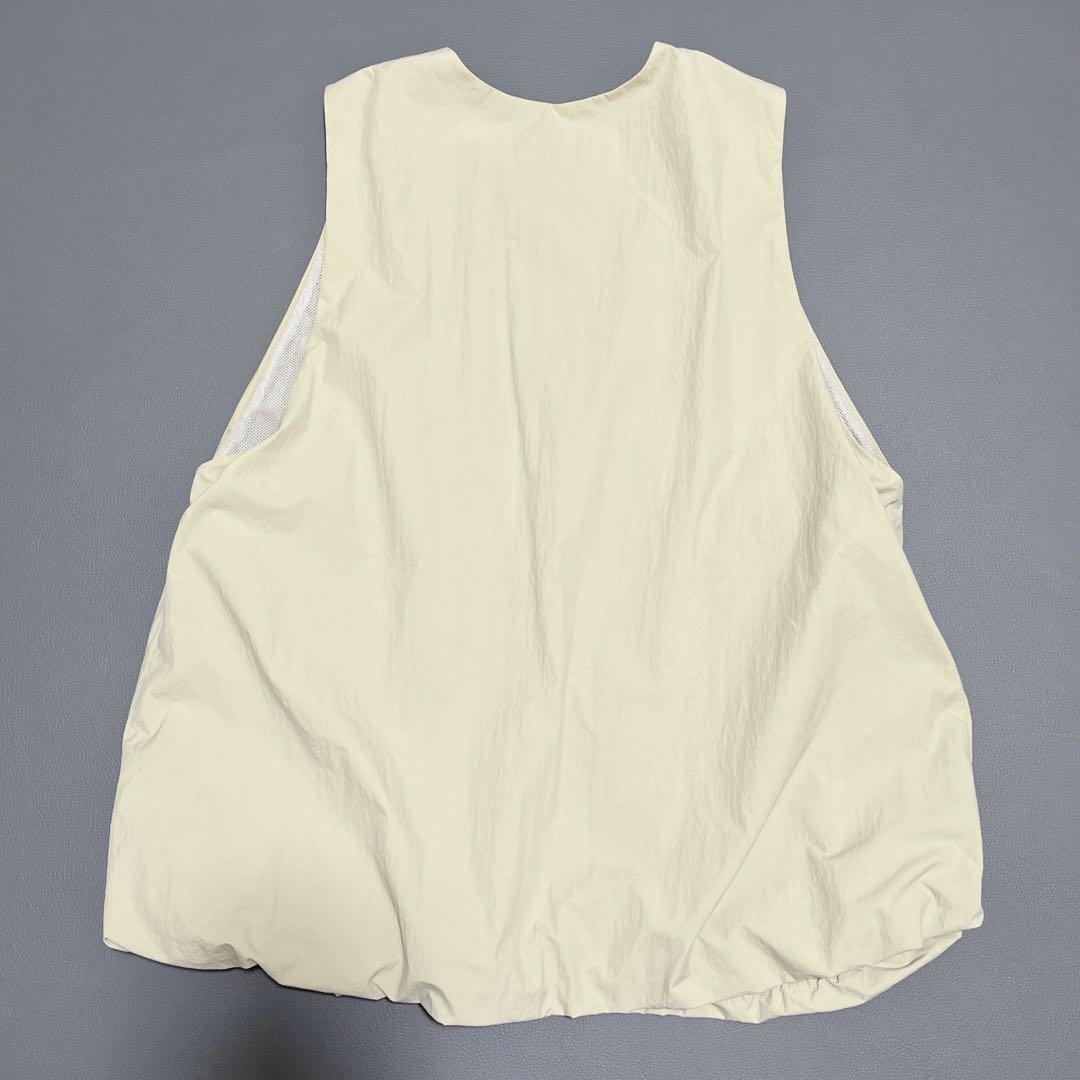 【新品未使用品】スピックアンドスパン ナイロンジップベスト ベージュ