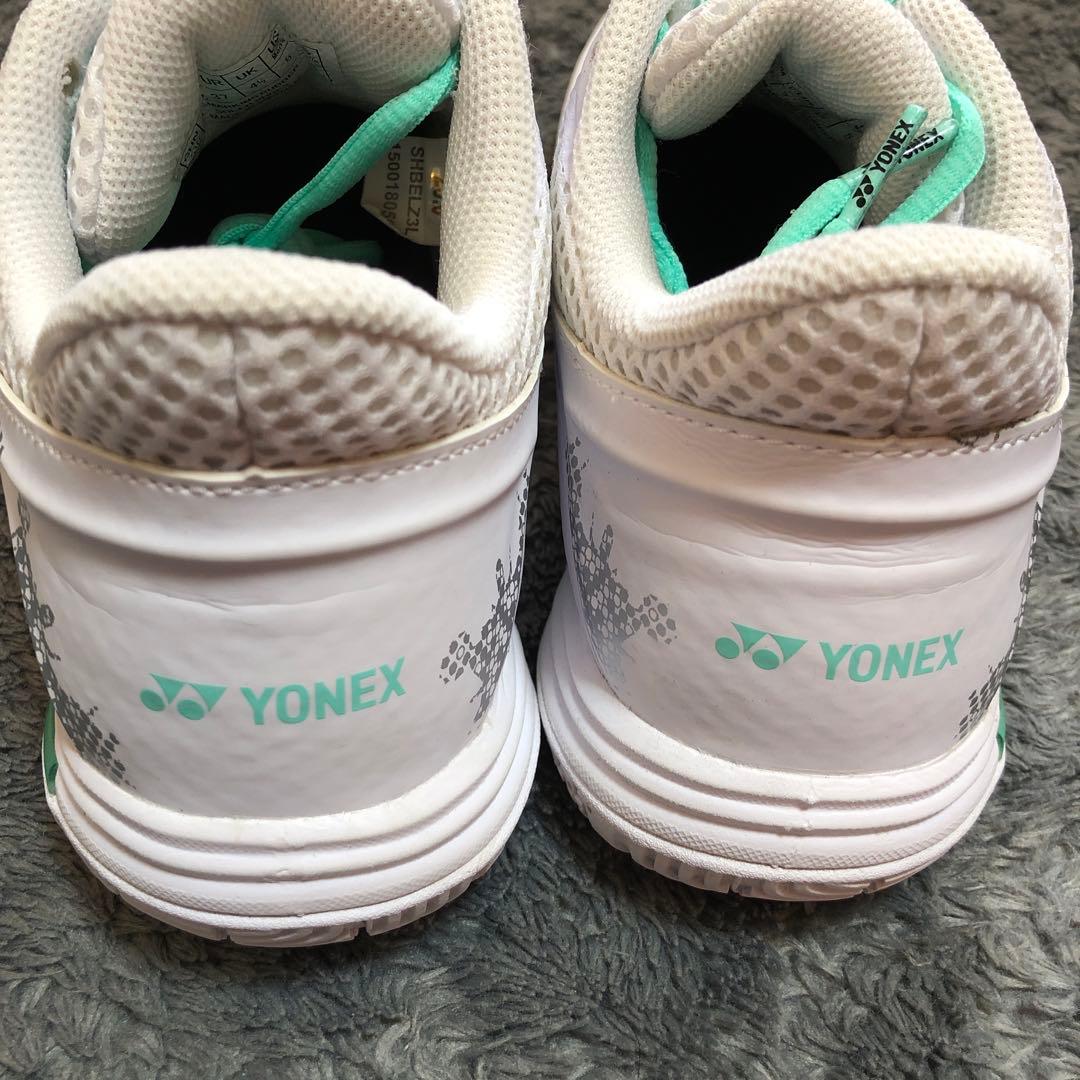 パワークッション エクリプション Z ウィメン　23cm ホワイト