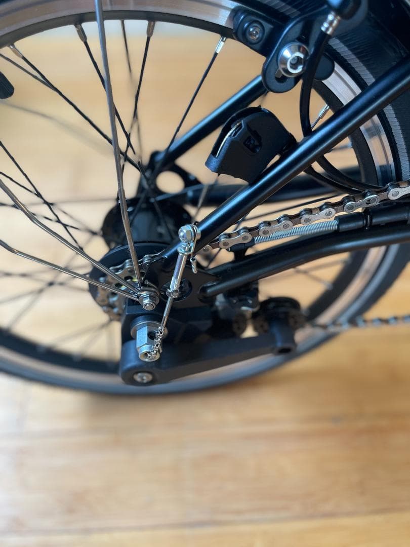 【ほぼ新品】BROMPTON C Line M6L ブラックラッカー／試乗のみ