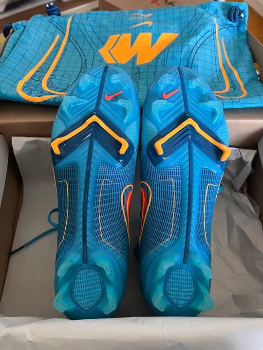 ナイキ NIKE スパイク マーキュリアル スーパーフライ 8 FG 25.5