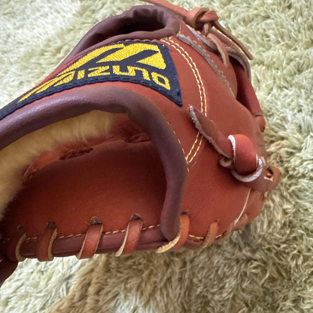 ミズノ　グローブ　オールラウンド用