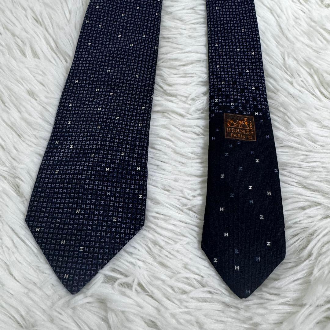 エルメス ネクタイ アーケードH ナロータイ 7cm シルク100％ ネイビー系