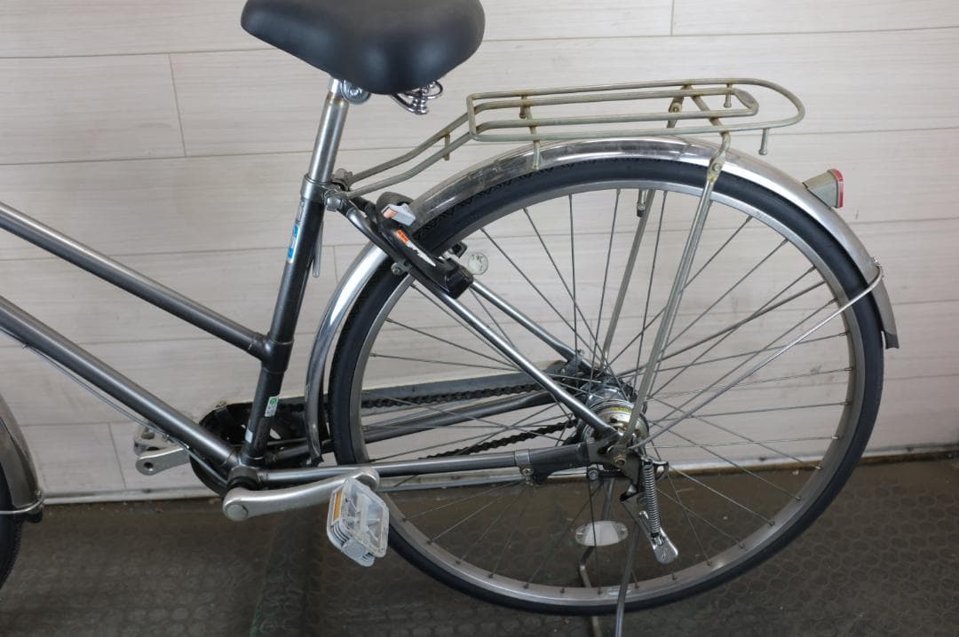 ブリヂストン　軽快車　27インチ　３段　ライト