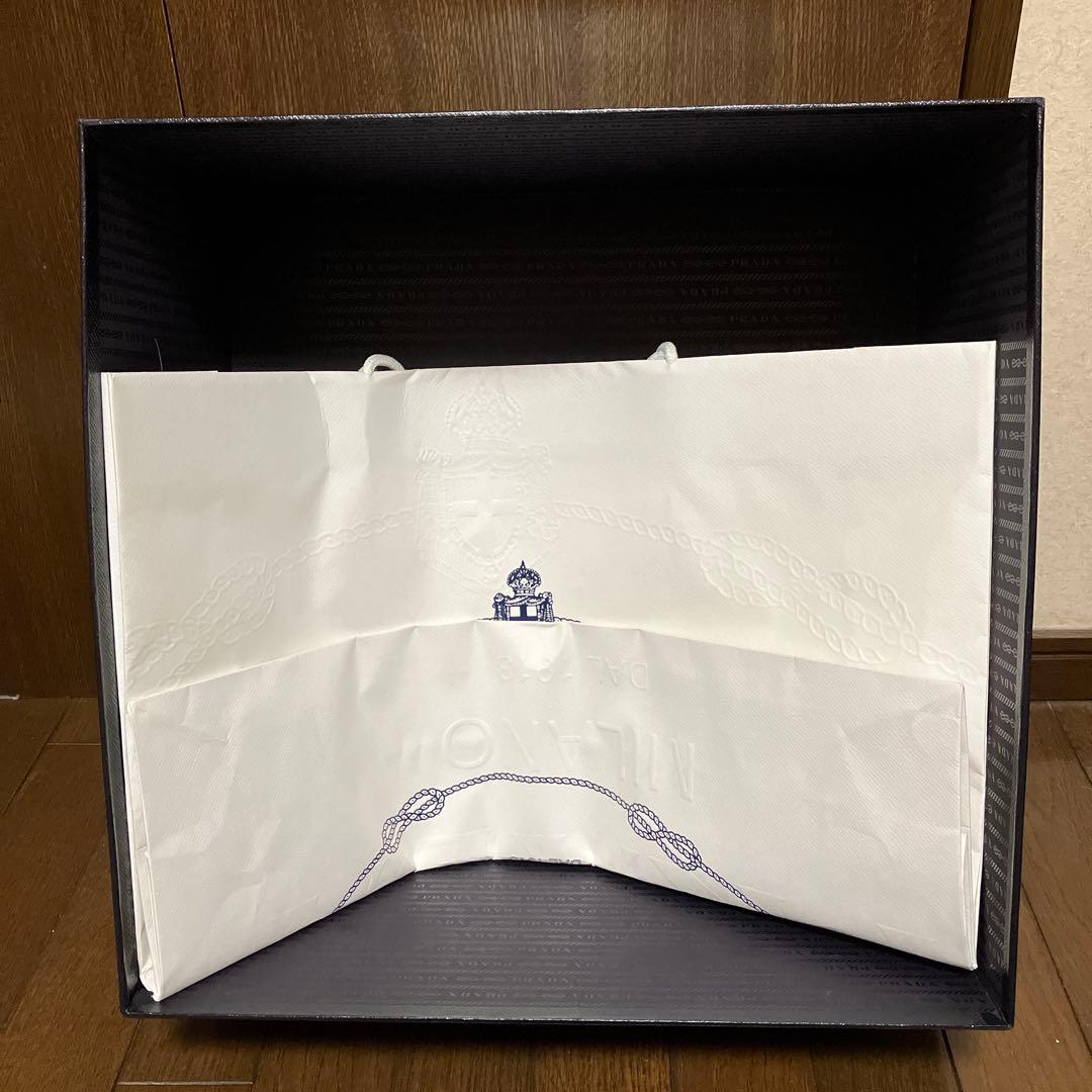 PRADA プラダ 空箱 特大サイズ 【正規品 】手提げ袋とリボン付