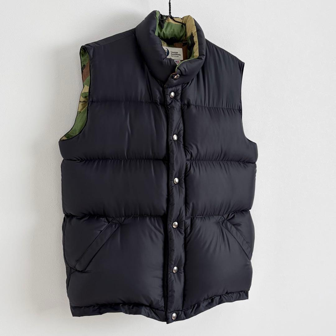 USA製★クレセントダウンワークス AVIREX ダウンベスト 黒 迷彩 カモ