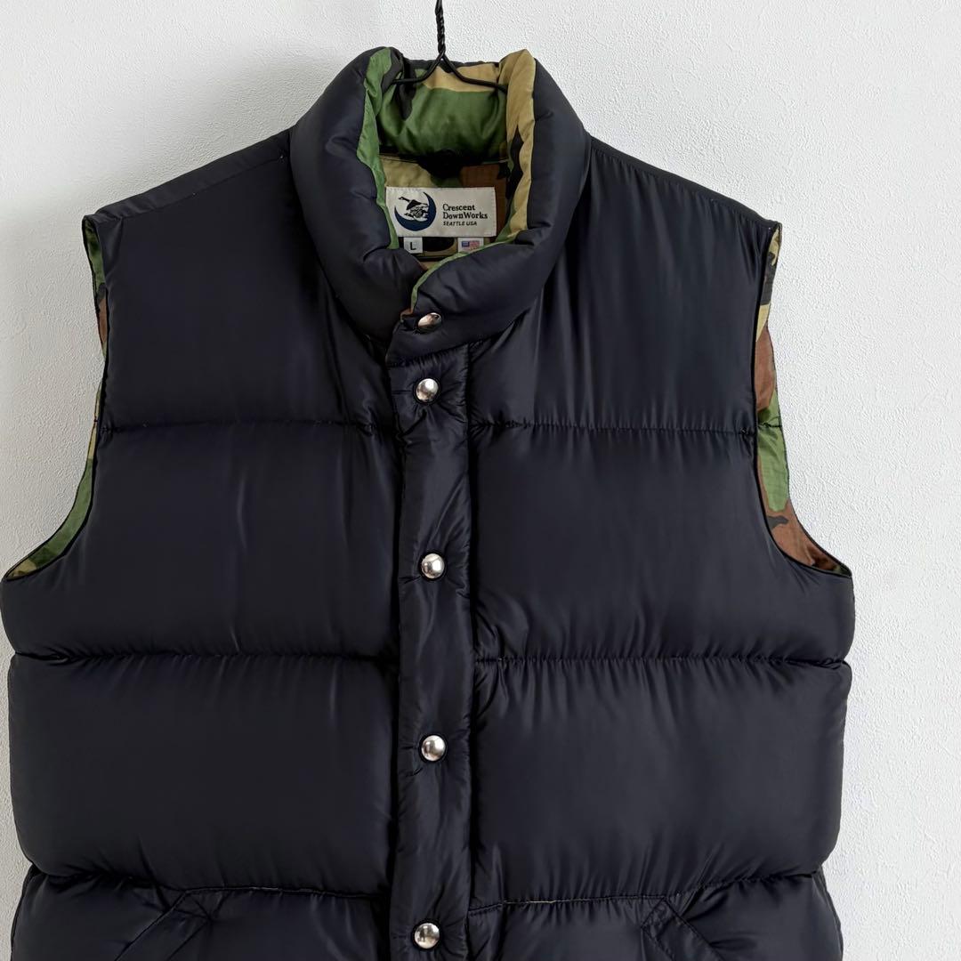 USA製★クレセントダウンワークス AVIREX ダウンベスト 黒 迷彩 カモ