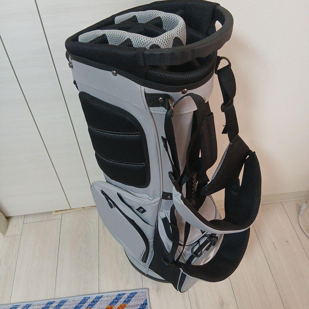 LOVACE スタンドキャディーバッグ新品 (発送は1月5日以降になります)