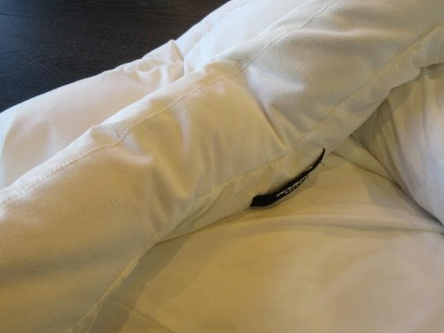 ★1PIU1UGUALE3 RELAX★ダウンベスト★サイズ：Ｓ★白★