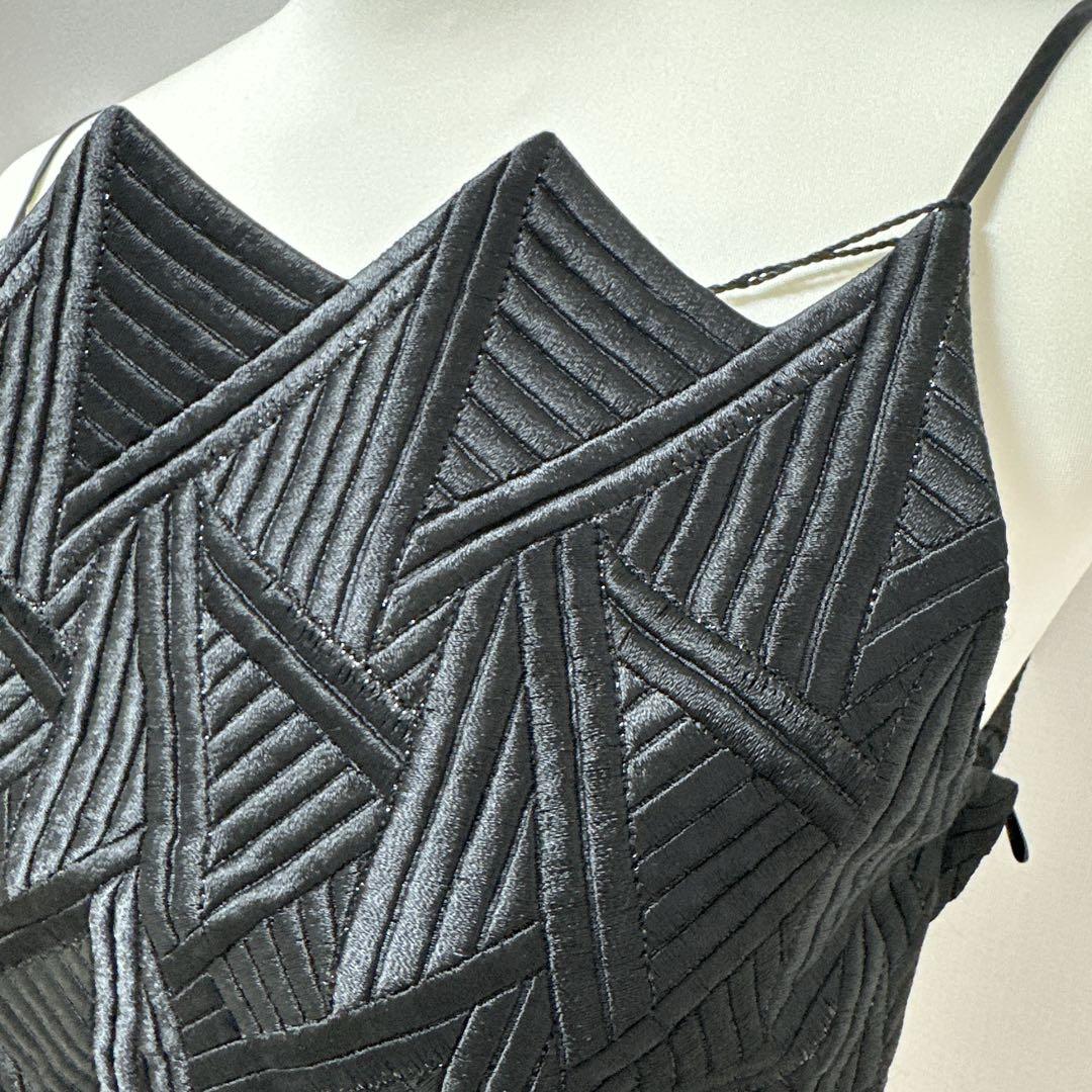 未使用【AKRIS】幾何学模様 黒 ビスチェ　キャミソール　シルク　36