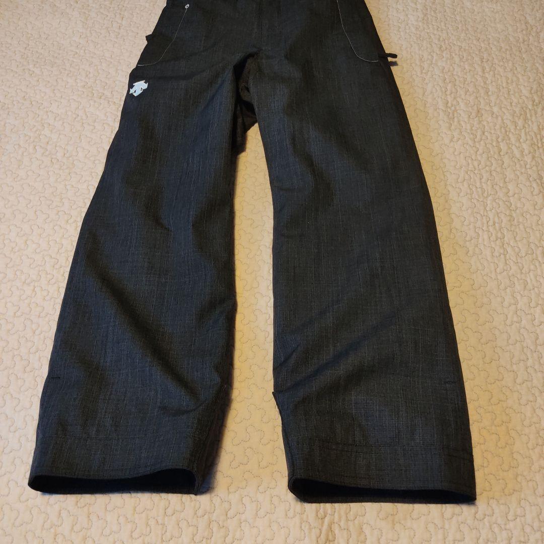 極美品デサント　スキーウェア　スノボ　130 DESCENTE