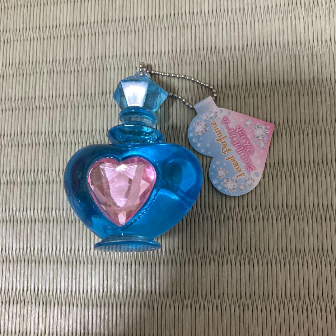 赤系ピンク色ハート型アクリル置物 2個セットオブジェおまけつきジュエルパフューム