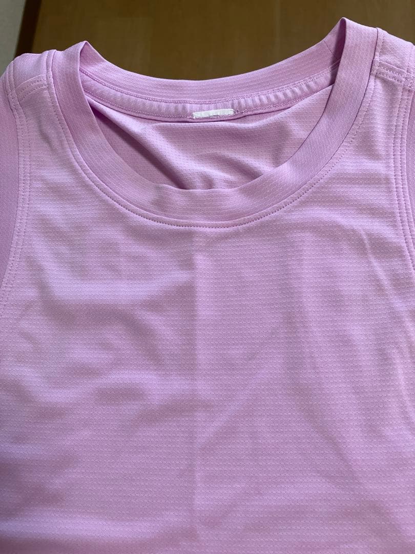 ルルレモン　ウルトラライトヒップレングスタンクトップサイズ6