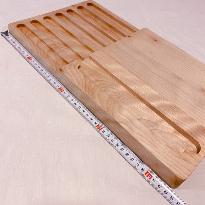 ブレッドナイフと木製カッティングボード　Montana