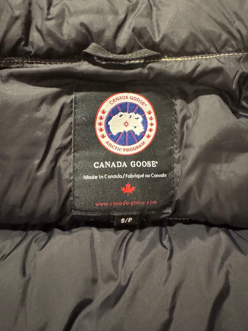   ベージュ ダウンベスト