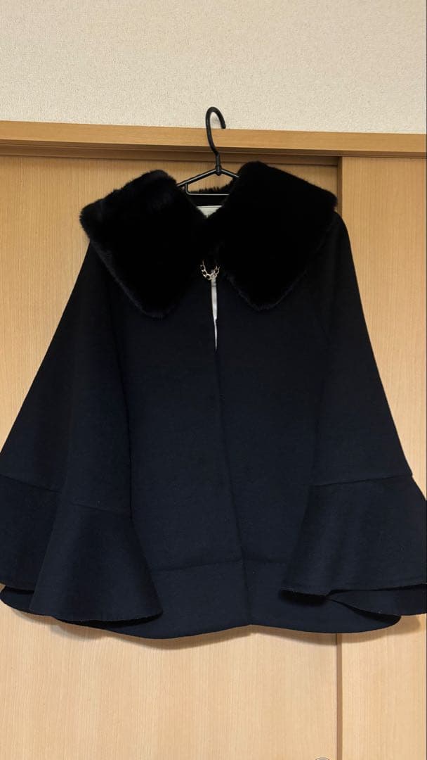 ジャケット・アウター Convertible Faux Fur Tippet Coat