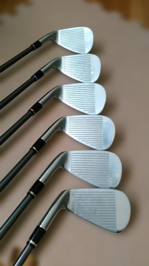 【良品】テーラーメイド グローレF2 アイアン 6本 6〜9, P,A 硬さR