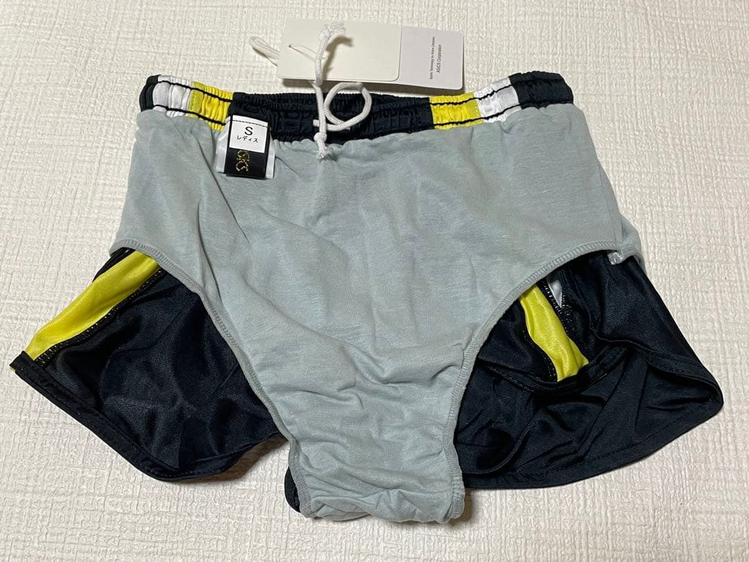 アシックス 陸上用 ランニングシャツ ユニフォーム 上下セット 上M、下Sサイズ