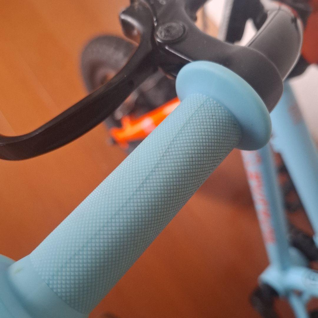 ヨツバサイクル　１２インチ　(匿名配送！配送料込価格！一部分解後の梱包←要確認)