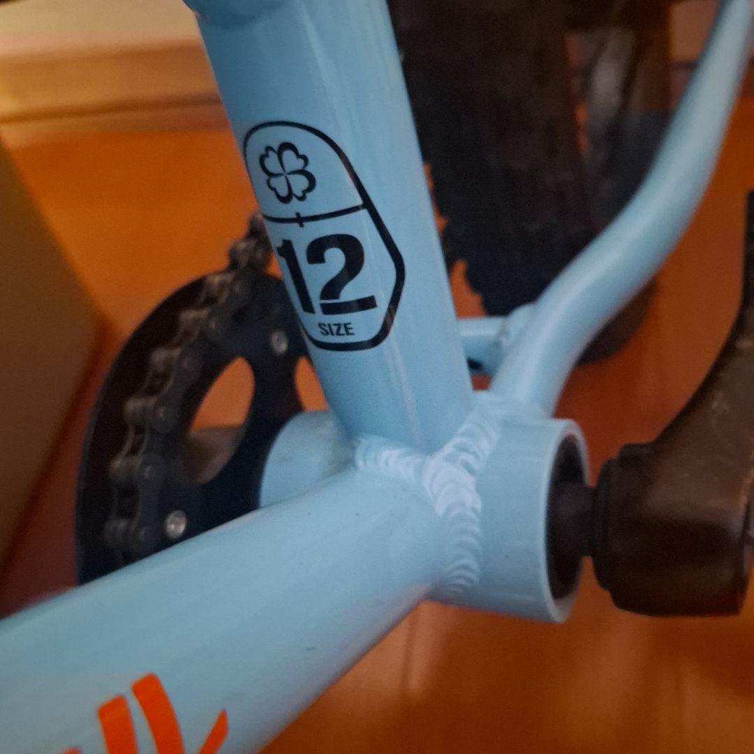 ヨツバサイクル　１２インチ　(匿名配送！配送料込価格！一部分解後の梱包←要確認)