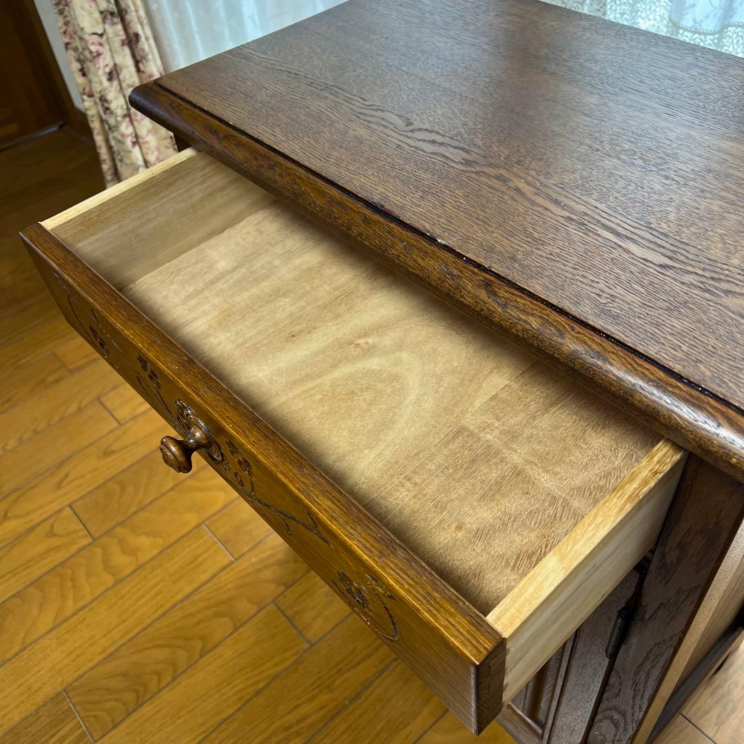 ダークブラウン木製キャビネット