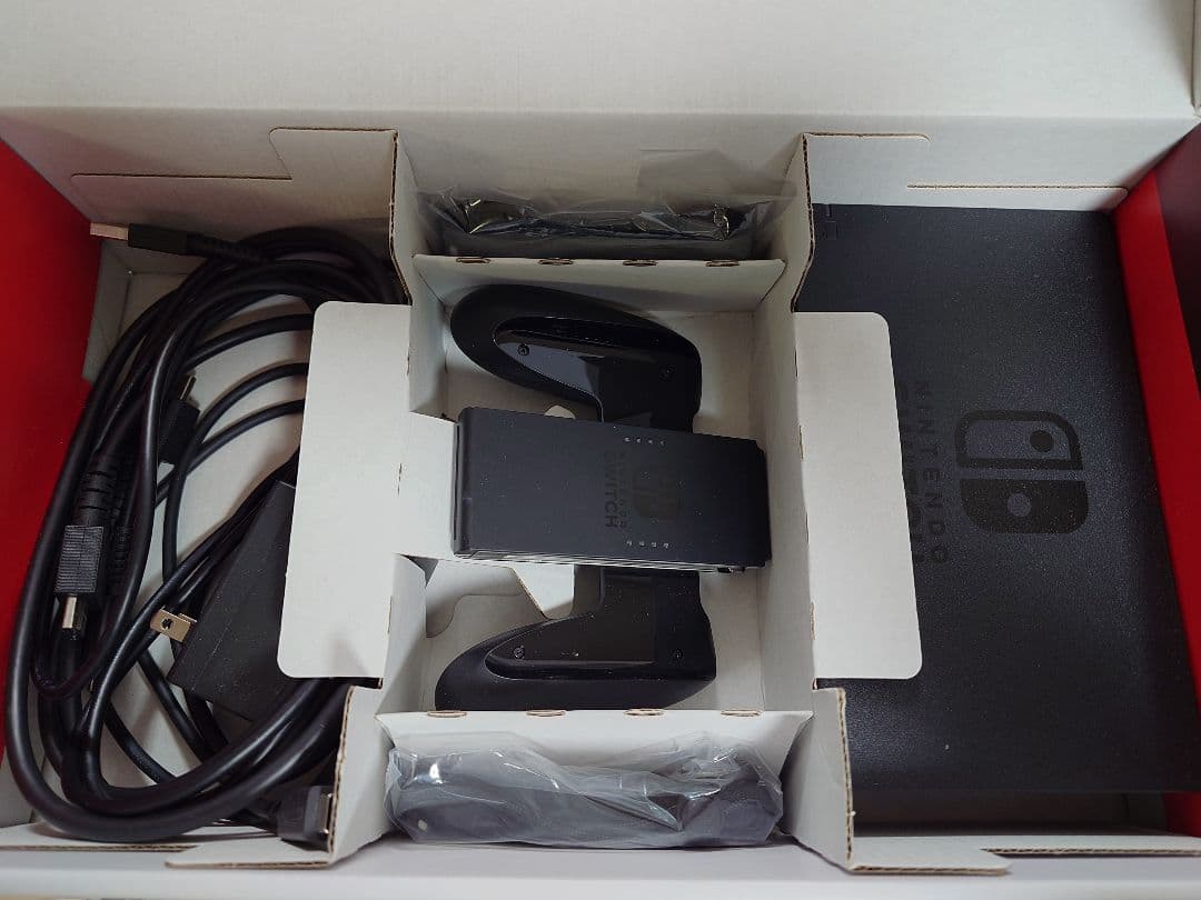 【送料込み】Nintendo Switch ネオンブルー/ネオンレッド　オマケ付