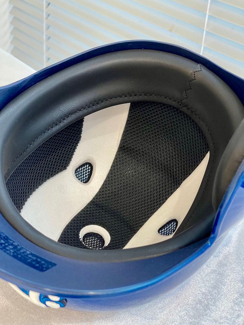 【激レア】新品未使用　横浜DeNAベイスターズ　ヘルメット オーセンティック