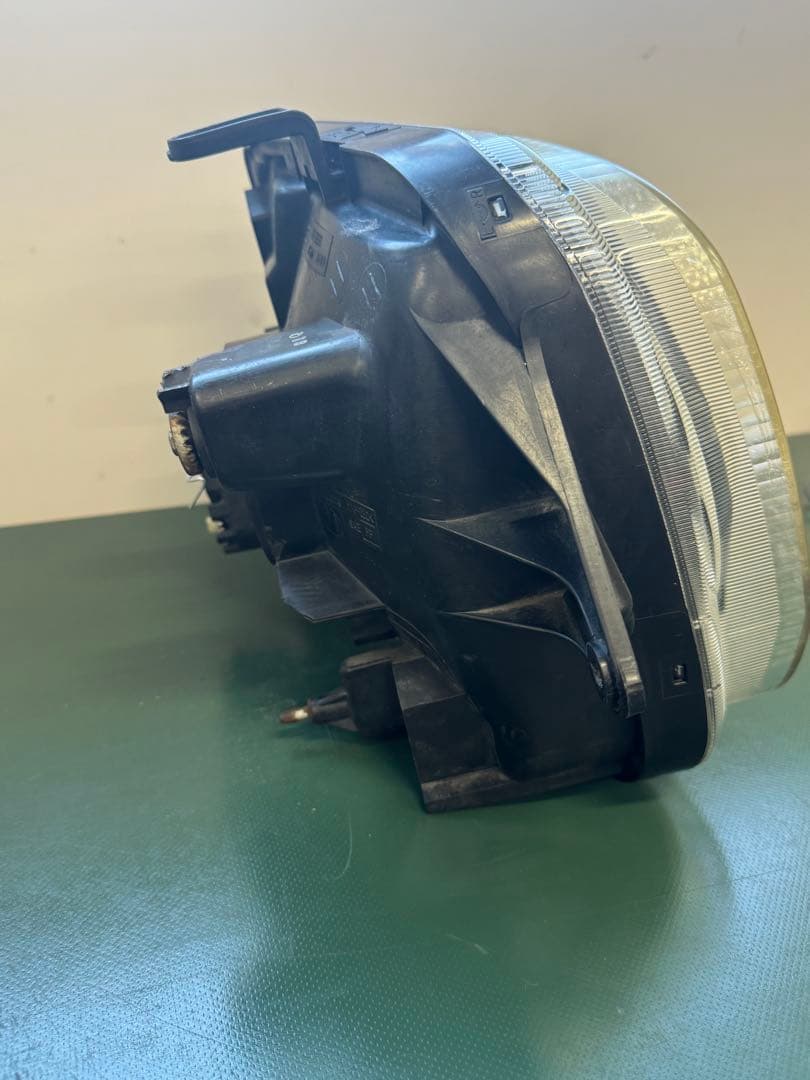 JB23ジムニー　純正ヘッドライト左右セットLEDヘッドランプH4付き