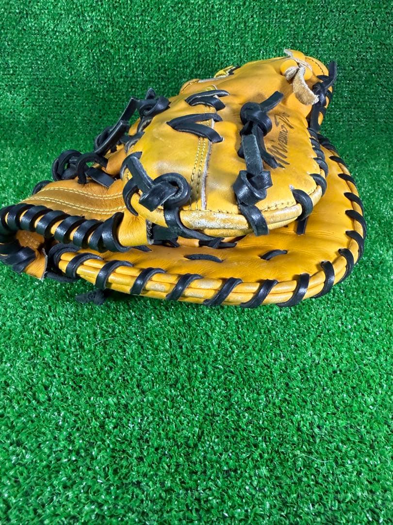 ミズノプロ　軟式用　一塁手用　1AJFR14000　左投げ