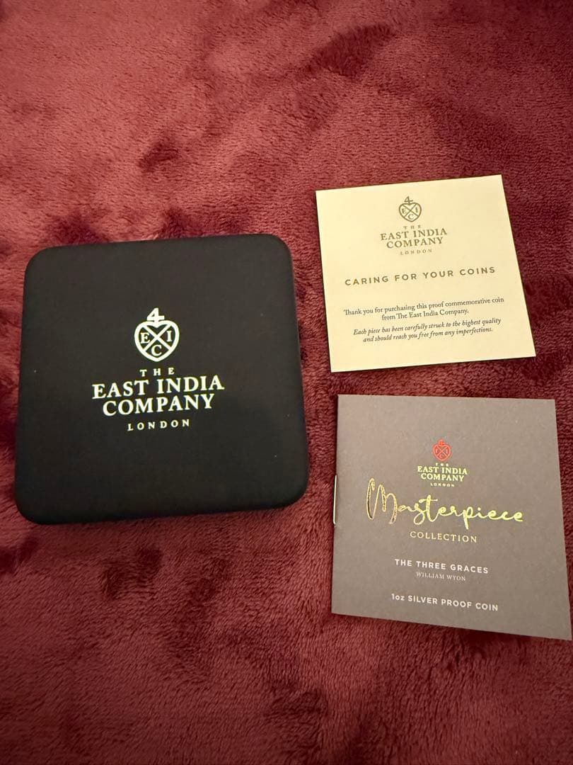 銀貨 スリーグレイセス 2021年 セントヘレナ 1POUND