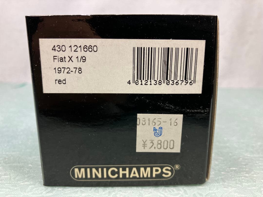 ミニチャンプス　Fiat X1/9 Rosso