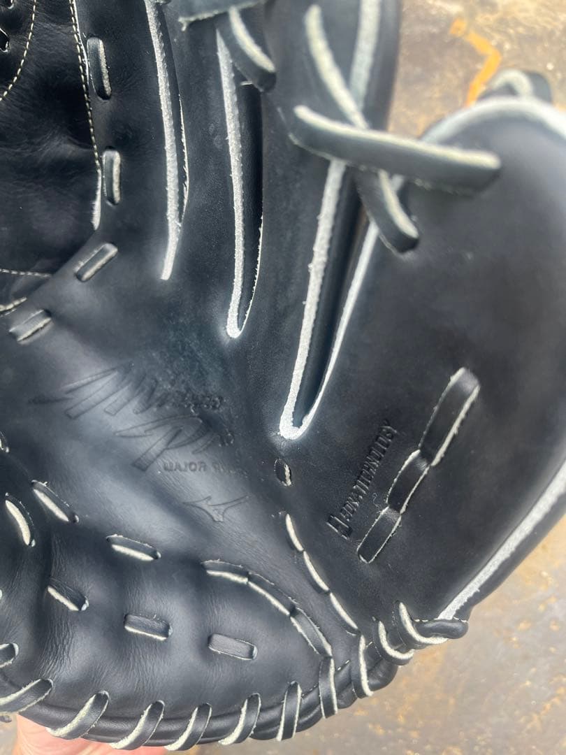 ミズノプロ　軟式　投手用　グローブ　黒　使用回数2回！