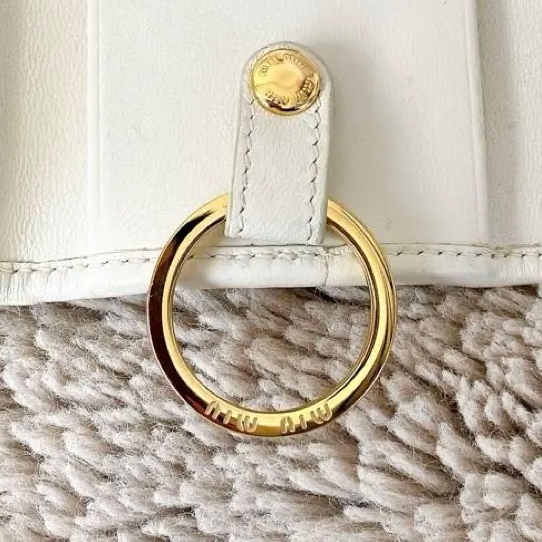 美品✨希少✨キーリング付6連キーケース ミュウミュウ マテラッセ ホワイト