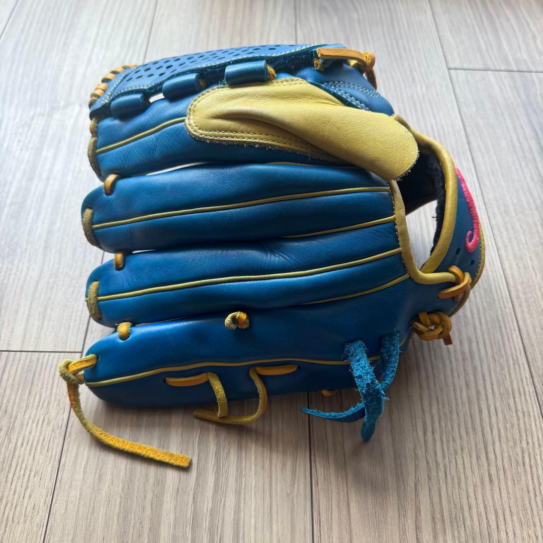 軟式グローブ　投手　ピッチャー