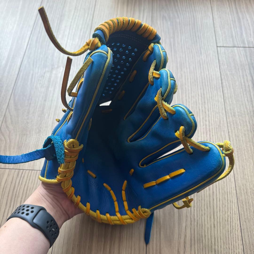 軟式グローブ　投手　ピッチャー