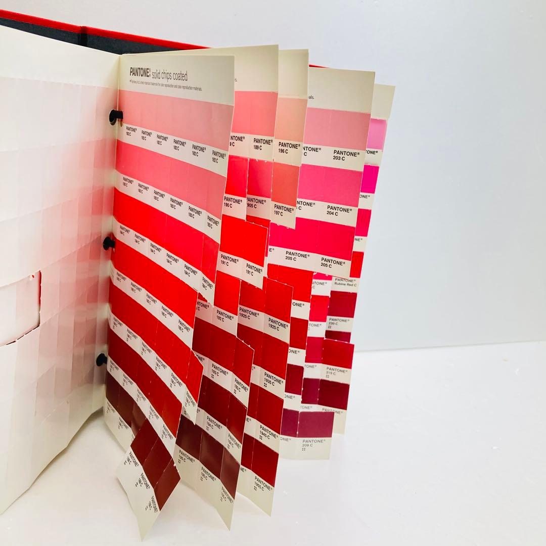 PANTONE solid chips 　コート／アンコート　7000番あり