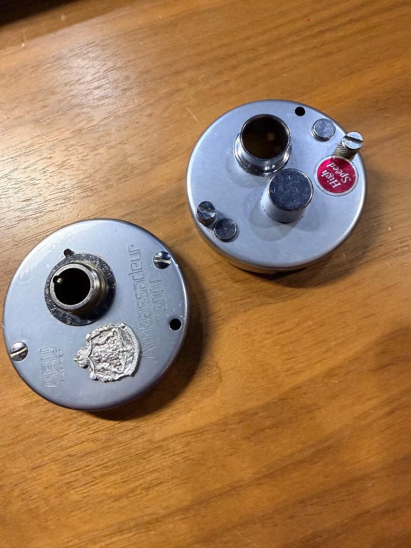 abuアンバサダー2500C サイドカップ純正中古スレあり使用可能カスタムベース