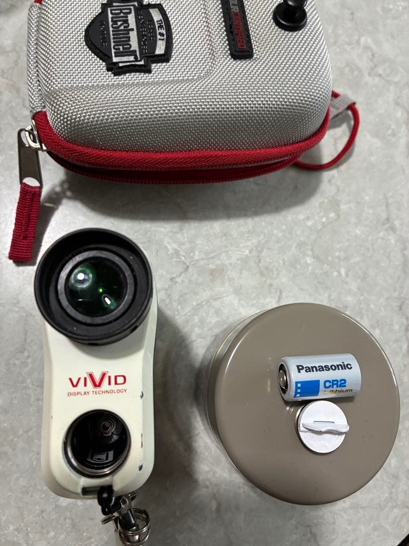 Bushnell ゴルフ用距離計 ケース付き