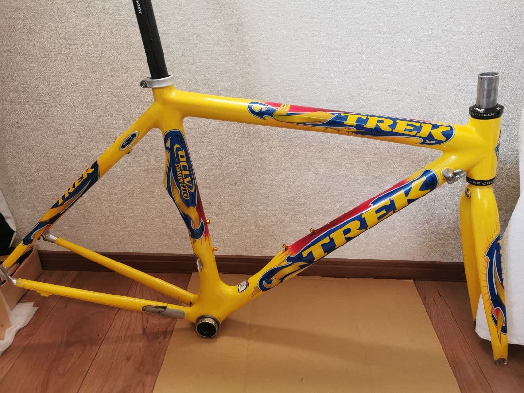 TREK トレック