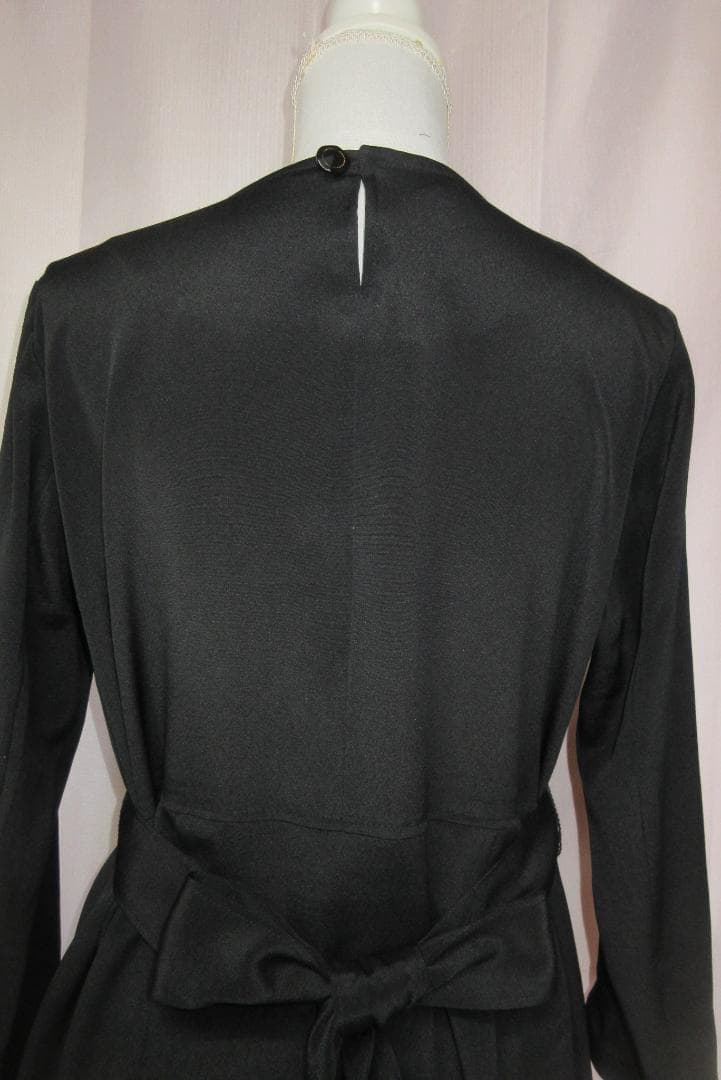 留袖リメイク　花柄　金糸銀糸刺繍　シルク　ロングワンピース　ウエストリボン紐付