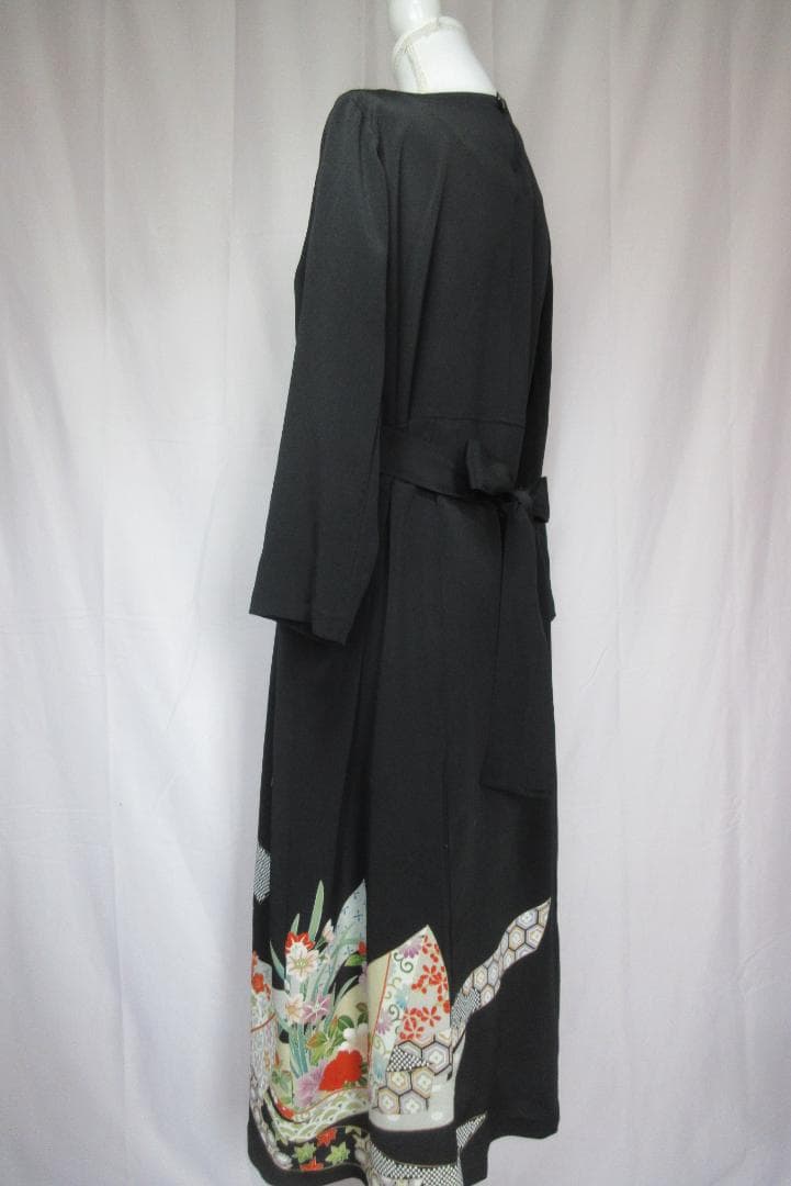 留袖リメイク　花柄　金糸銀糸刺繍　シルク　ロングワンピース　ウエストリボン紐付