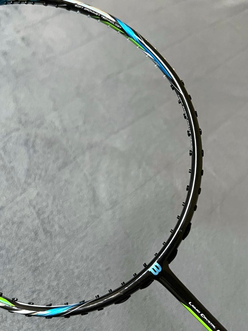 バドミントンラケット2本セット　ヨネックス、ウイルソン