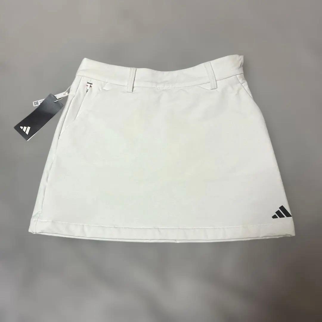 【新品半額】定2.8万！アディダス ゴルフセットアップ M 白✨ダンボールニット